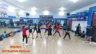 Aerobic Instruktur Pemula Power Studio by Ian Madiun