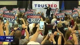 Super Tuesday voting begins