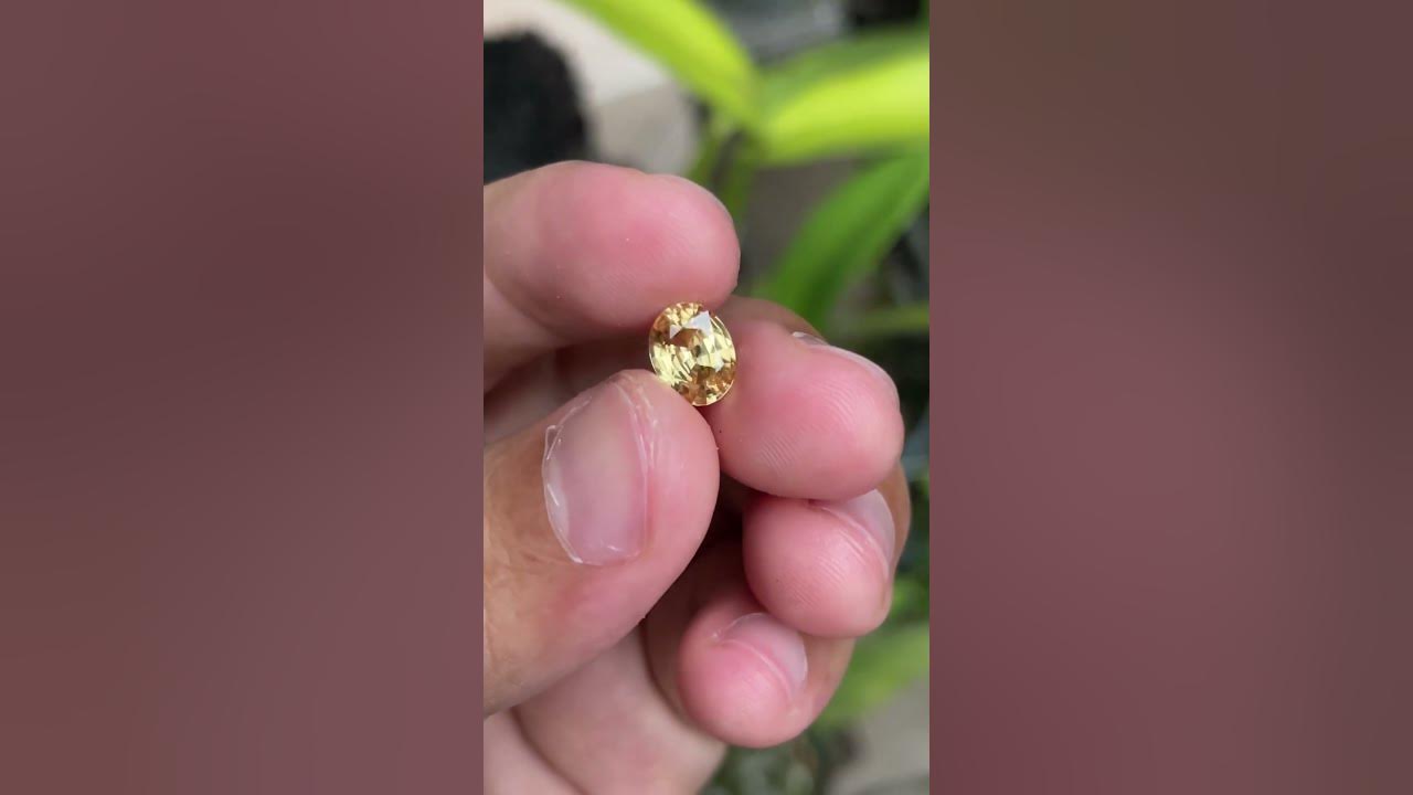 Natural Color Change Zircon 2.45 cts. LOUPE CLEAN, TOP COLOR & LUSTER💛