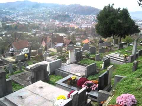 Video: Zašto Pravoslavci Ne Bi Trebali Ići Na Groblje Na Blagdan Svete Trojice