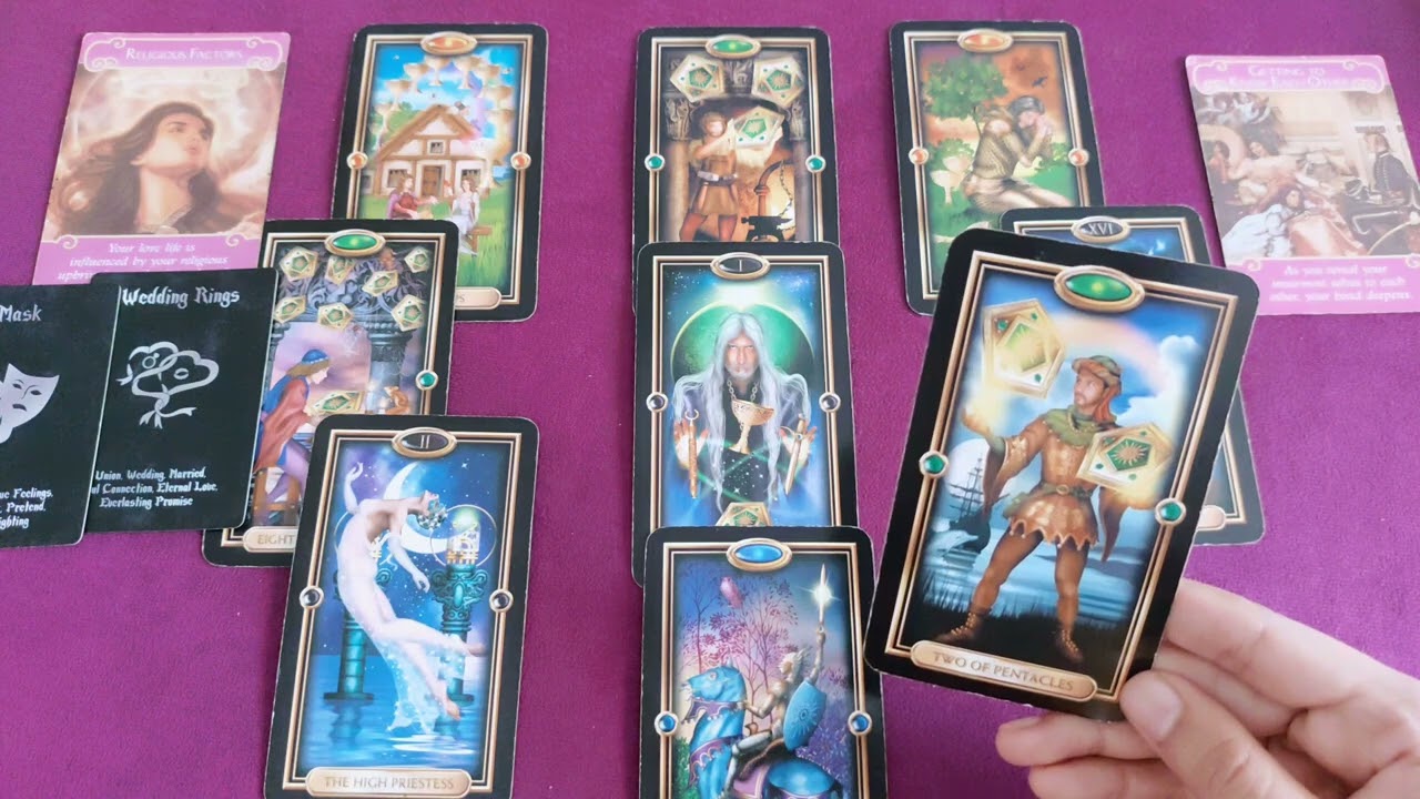 تاروت برج العقرب الحبيب يريد علاقة مستقرة معاك ❤️❤️