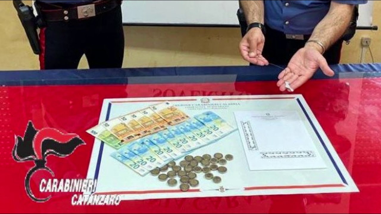 SOVERATO INGANNAVANO LE SLOT CON IL PESCIOLINO, ARRESTATI 2 TRUFFATORI