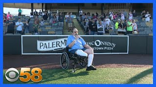 'A dream come true': U.S. Navy veteran sings National Anthem at Franklin Field