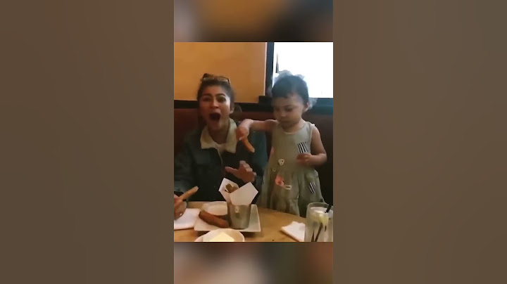 Zendaya’s niece jacked her food 😂