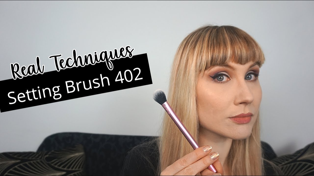 Review Pennello Real Techniques 402 Setting Brush 