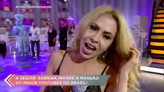 Joelma canta seu novo sucesso no palco do Programa da Sabrina