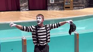 Let’s Hear it for Dean the Famous SeaWorld Mime