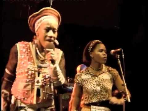 Busi Mhlongo Live Zithin' izizwe live at Nantes & ...