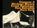 Capture de la vidéo Clusone 3 (Michael Moore, Ernst Reijseger, Han Bennink) -  El Condor Pasa