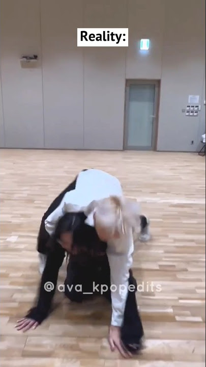 The way Youngji carried Soobin😭🤣 #soobin #youngji