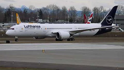 Lufthansa 787-9 High Speed Taxi Test At PAE