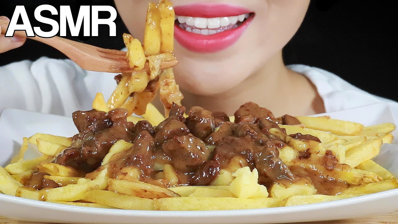 ASMR POUTINE (FRIES+CHEESE+BEEF GRAVY) Eating Sounds Mukbang No Talking