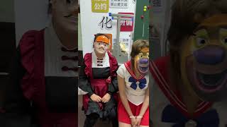 Wearing a mask to scare people, but ended up being scared and fainting! #funny #funnyvideo #shorts