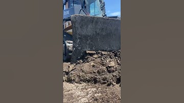 Introducing the 333G SmartGrade CTL with 3D GPS and Auto Blade Control