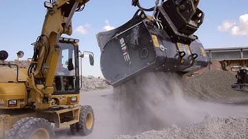 Simex VSE 10 screening bucket for excavator - application: topsoil screening & recycling