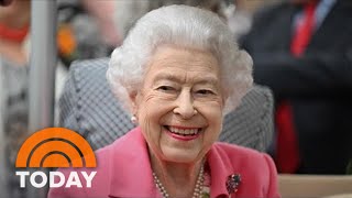 See First Glimpse Of Queen Elizabeth Arriving To Platinum Jubilee