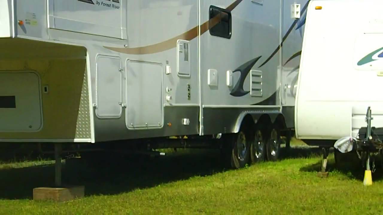 38 ft travel trailer