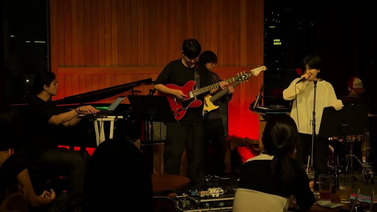 zoey - invite only (Band Live) adlı videoyu YouTube'da izle zoey - invite only (Band Live) adlı videoyu YouTube'da izle
