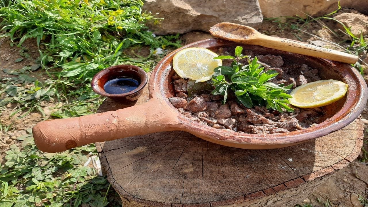 Lebanese Foodies / How to Cook and Clean Chicken Livers