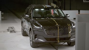 2021 Genesis GV80 driver-side small overlap IIHS crash test