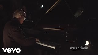 Video thumbnail of "Ludovico Einaudi - Night (Official Solo Piano version taken from Car Park Live)"