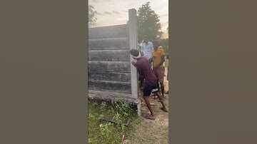 How to fit the column in cement rcc boundary wall #precast #boundarywall