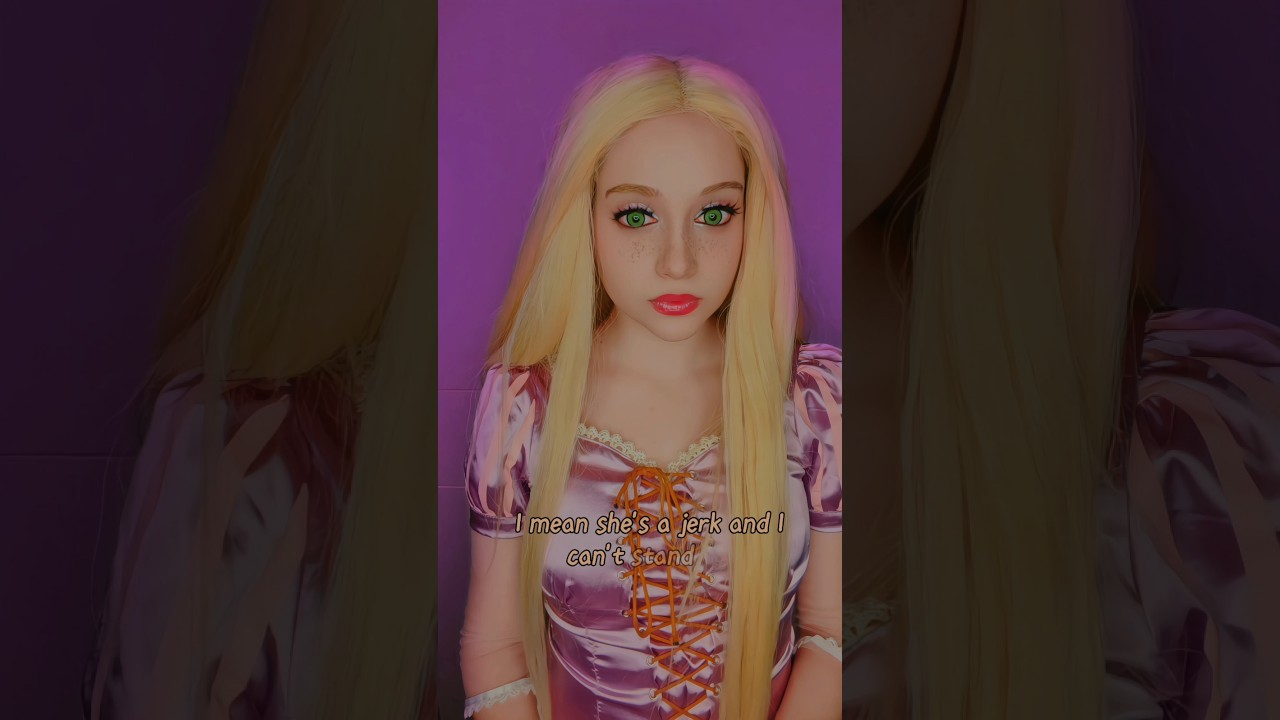 I'm going to be queen 👑 | Rapunzel #cosplay Tangled Adventure