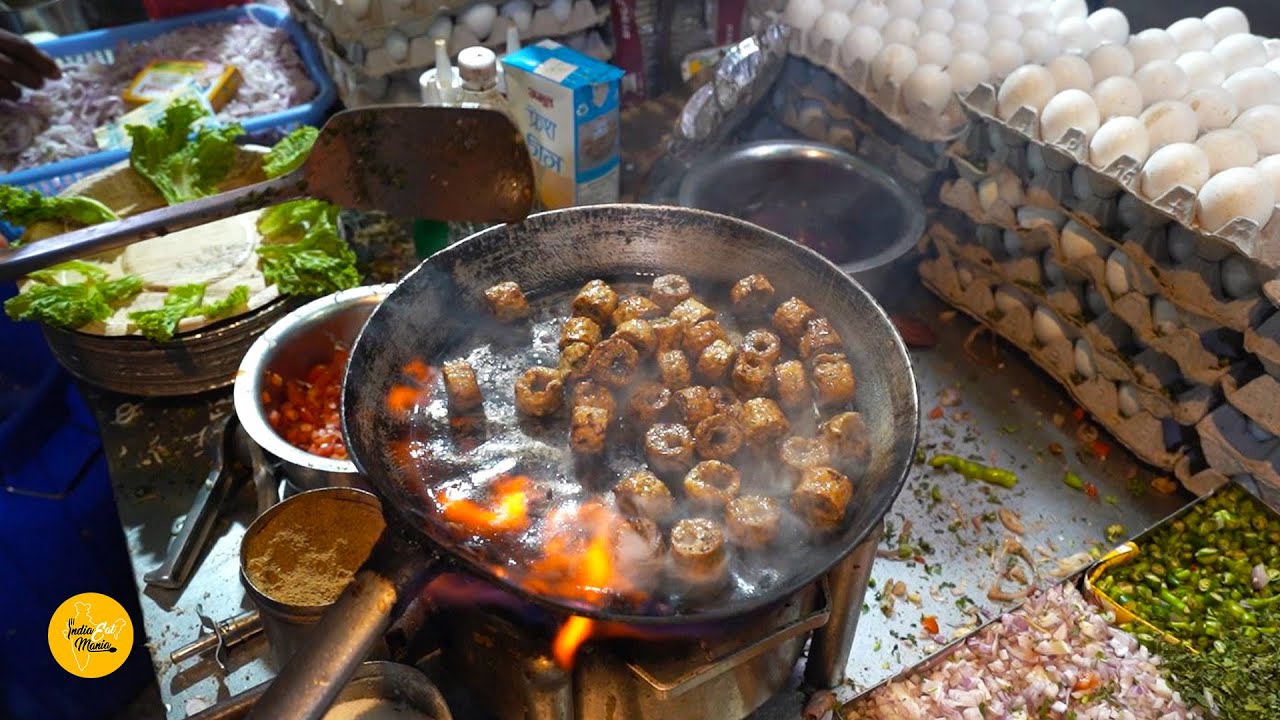 Amazing Fried Seekh Kabab Rs. 200/- l Rajeev Bhai Omelette l Delhi Street Food | INDIA EAT MANIA