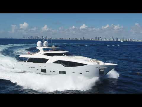 ⁣ARES, 2016 108' Ferretti Custom Line MY