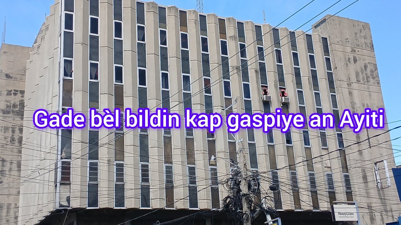 Nou debake anba lavil la pou nal fè w viv kijan sitiyasyon an ye. Ou pap vle kwè;Mèsi Leta peyi m