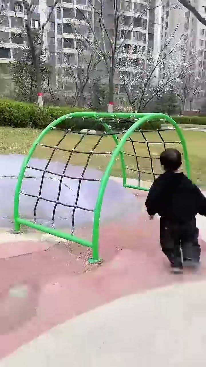 爸爸带娃就是不一样，锻炼模式开启！#Cute baby#Cute#呆萌小米宝#聪明宝宝#萌娃