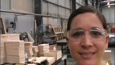 Display Boxes  - Retail Window Display Boxes Dont Need To Be Made By A Shop Fitter