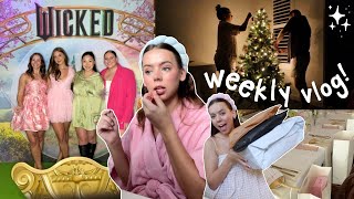 Spend The Week With Me! 💌 Christmas Decorating + Shopping, Events, Packages + Gnomes 🎅🏼