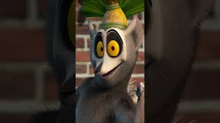 KINGS do NOT knock! 👑 | DreamWorks Madagascar  #kingjulien #madagascar #shorts