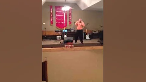 Jessie Estep singing Gospel Way.