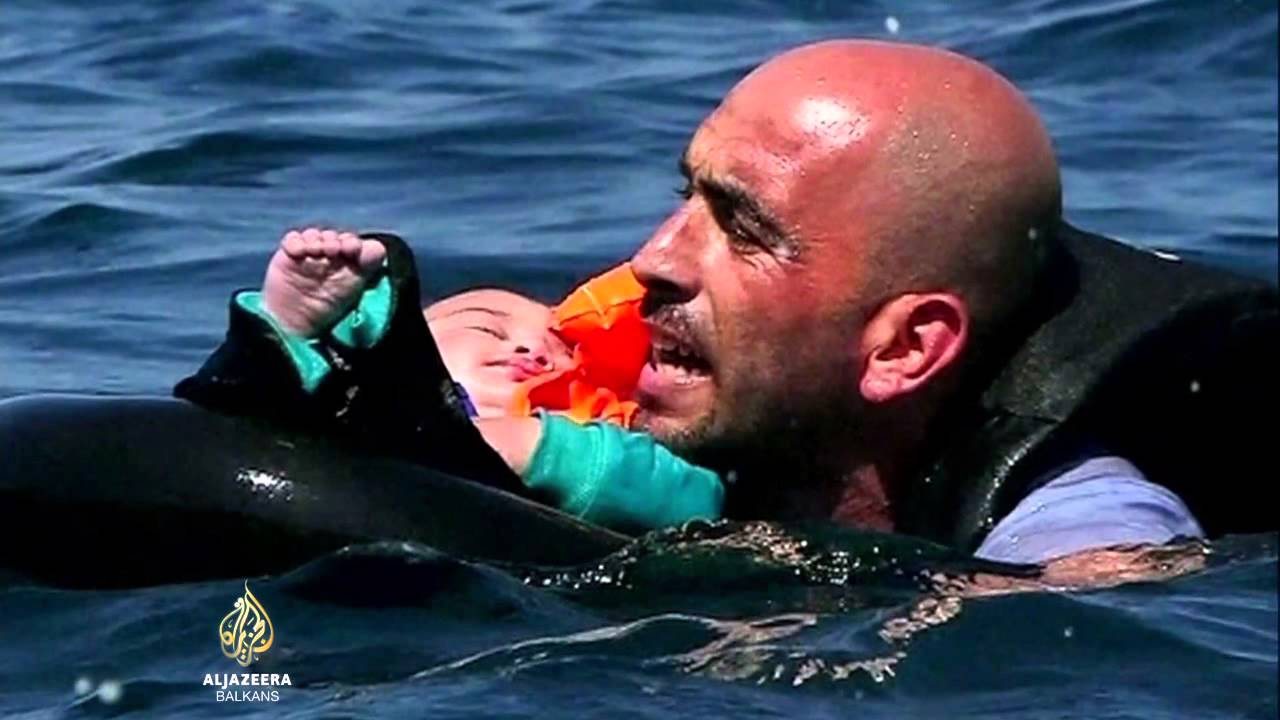 لا يزال اللاجئون يصلون إلى جزيرة ليسبوس