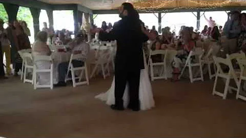 Jamie and Kristen Novak wedding dance