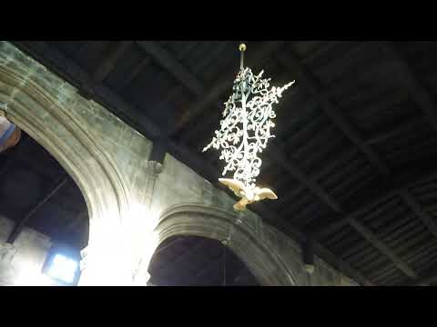 Brief glimpse inside rarely open St Mary's Church Yr Wyddgrug/Mold Sir Y Fflint Cymru/Wales 12.12.25