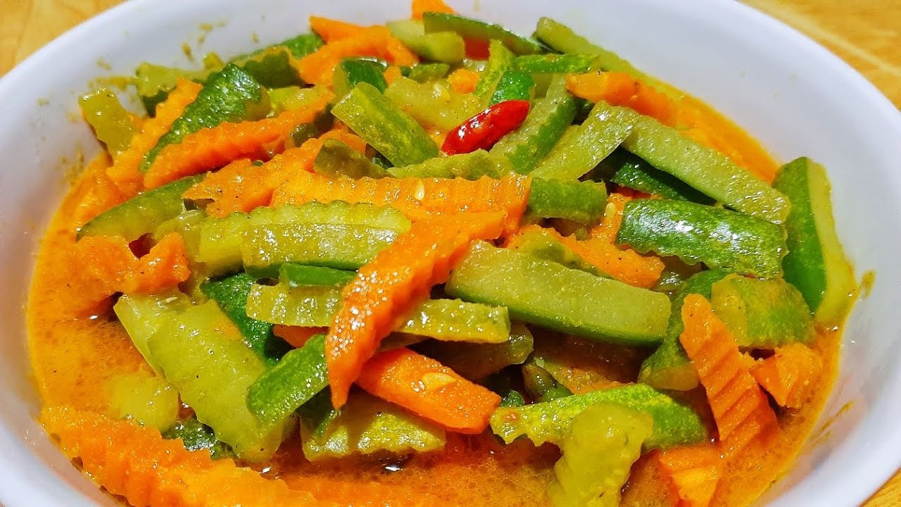 Acar Timun Wortel Bumbu Kuning