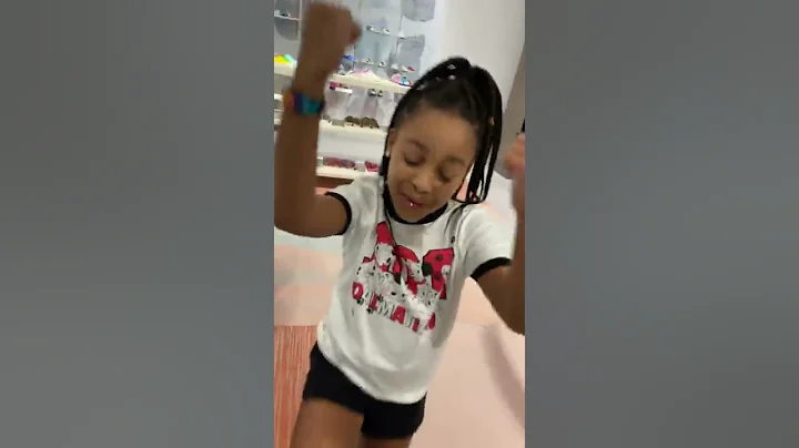 Cali Dances to TALKING TO THE MOON by Bruno Mars!