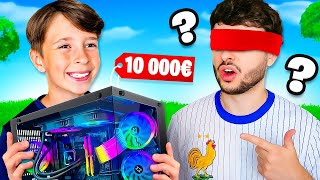 Mon PETIT FRÈRE achète ce PC GAMER avec ma CARTE BANCAIRE ! (8 ans)