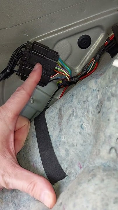 ford-focus-mk2-boot-opens-when-braking-easy-fix-youtube