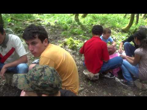 ონიორეს ჩანჩქერთან. ბალდის სკოლის მოსწავლეები, 2012 წელი.