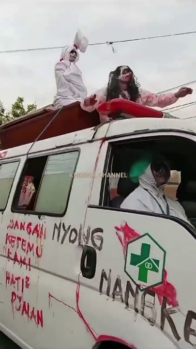 MOBIL JENAZAH BAWA ORANG HIDUP