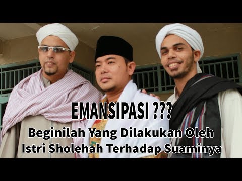 Ceramah Lucu Kocak KH. Fudholi - Begini Cara Istri Sholehah Memperlakukan Suaminya