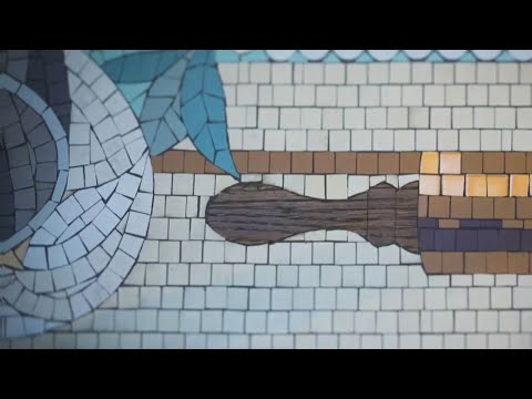Vidéo: Mosaïque Brune à L'intérieur: Carreaux Beiges Dorés, Options 5x5 Cm, Exemples De Conception