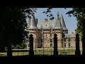 Salon la Tour et le Chateau de la Grenerie