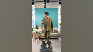 EXPOSED: what really happens at the UNIQLO store...