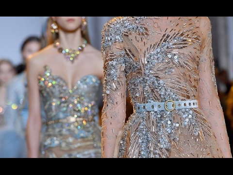 Vídeo: ❶ Semana De La Moda De París: Vestidos De Lámpara