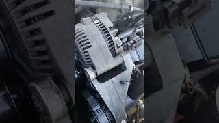 👉Ford Taurus 1999 alternator replacement (Before)👈🏿